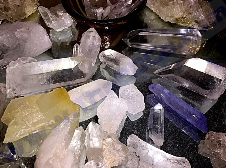 What crystals should not be in your bedroom?