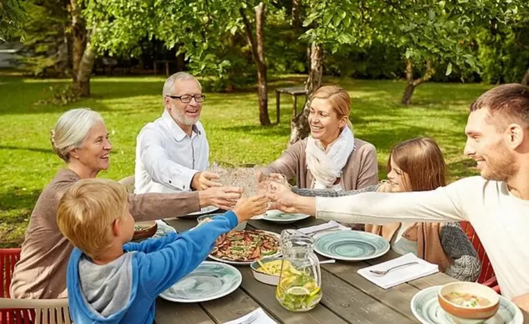 With International Family Day Approaching What To Give Your Parents: 6 Ideas!