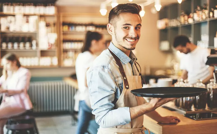 Choosing the right trays for a catering establishment is more than just a question of aesthetic and functionality. It is also about environmental awareness. The right trays influence customer comfort, as well as personnel’s work effectiveness. This article discusses the aspects to be considered when selecting trays for a catering establishment, with emphasis on eco-friendly solutions that are becoming increasingly popular.